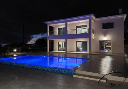 Akoursos, Paphos Wolnostojąca willa Do wynajęcia | BK9265