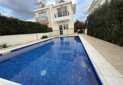 Kato Paphos - Universal Dom szeregowy Wynajęte | BKH11048