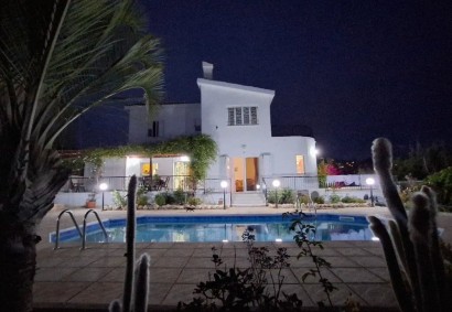 Tala, Paphos Wolnostojąca willa Do wynajęcia | BK11747
